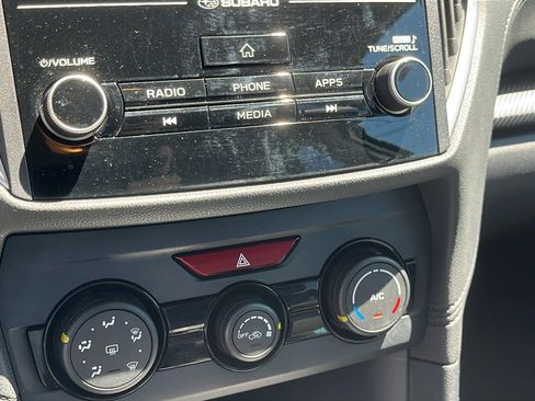 Used 2018 Subaru Crosstrek 2.0i AWD/4WD image 19