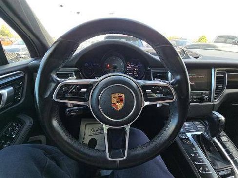 Used 2018 Porsche Macan S w/ Premium Package Plus AWD/4WD image 10