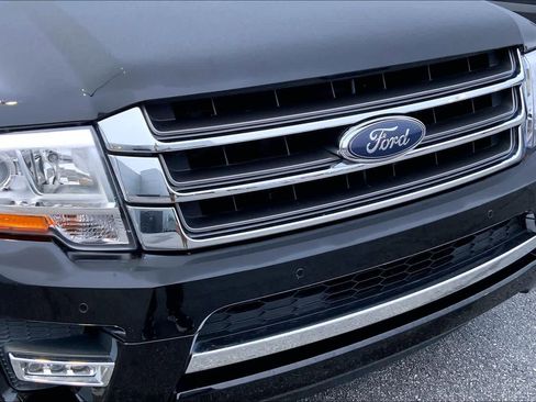 Used 2017 Ford Expedition Limited image 28