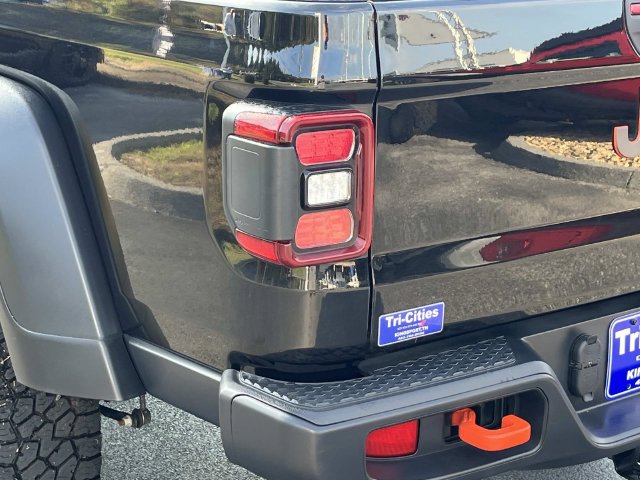 Certified 2026 Jeep Gladiator Mojave AWD/4WD image 6