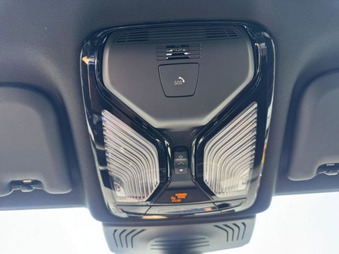 Used 2025 BMW X4 xDrive30i AWD/4WD image 30