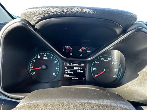 Used 2021 Chevrolet Colorado W/T w/ Custom Special Edition image 13