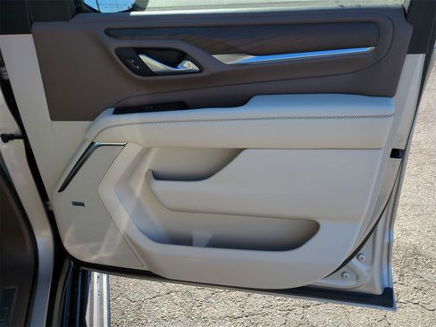 Used 2021 GMC Yukon Denali w/ Denali Ultimate Package image 29