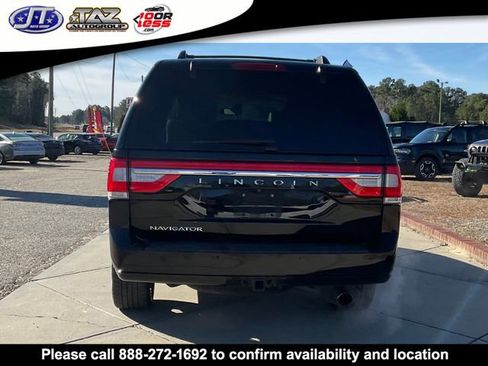 Used 2017 Lincoln Navigator Reserve image 6