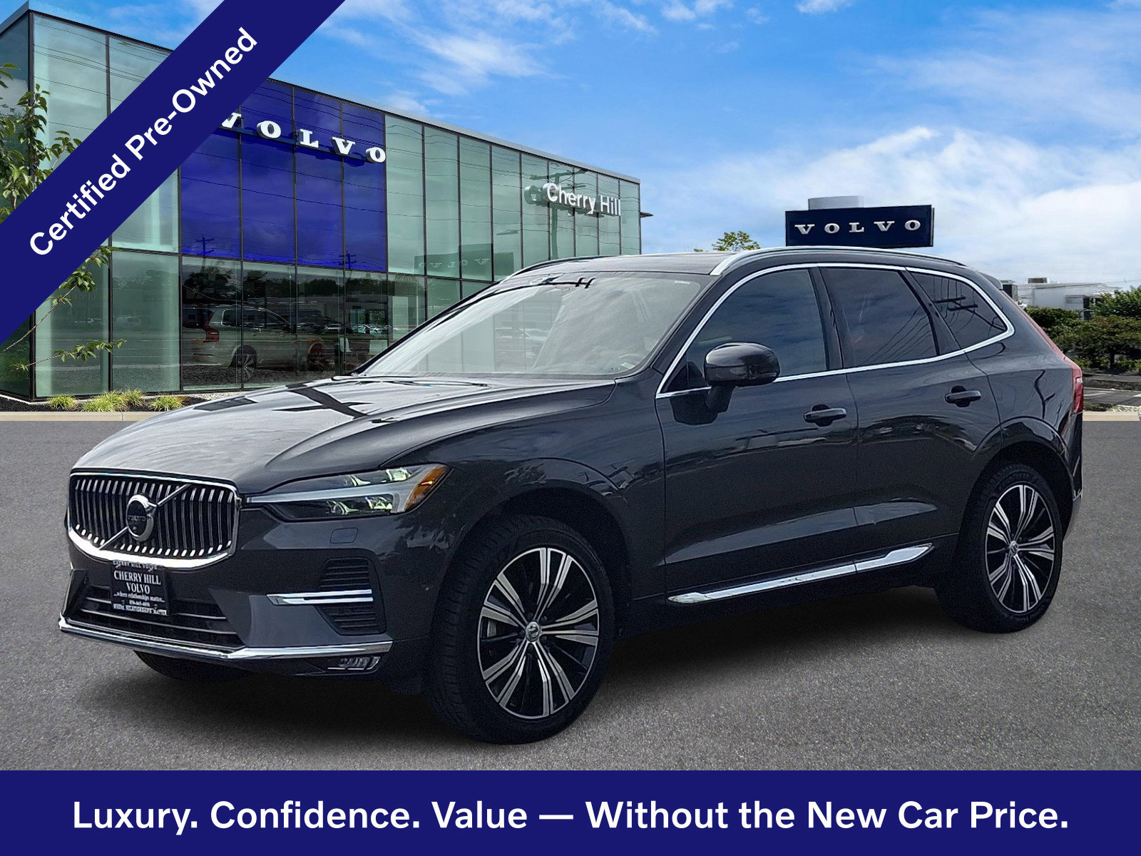 Certified 2023 Volvo XC60 B5 Ultimate w/ Climate Package AWD/4WD image 3
