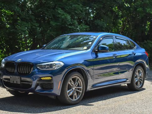 Used 2019 BMW X4 xDrive30i w/ M Sport Package 2 AWD/4WD image 2
