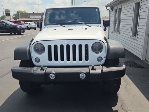 Used 2017 Jeep Wrangler Unlimited Sport w/ Quick Order Package 24S AWD/4WD image 6