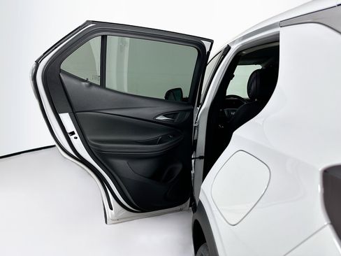 Used 2025 Buick Encore GX Preferred image 26