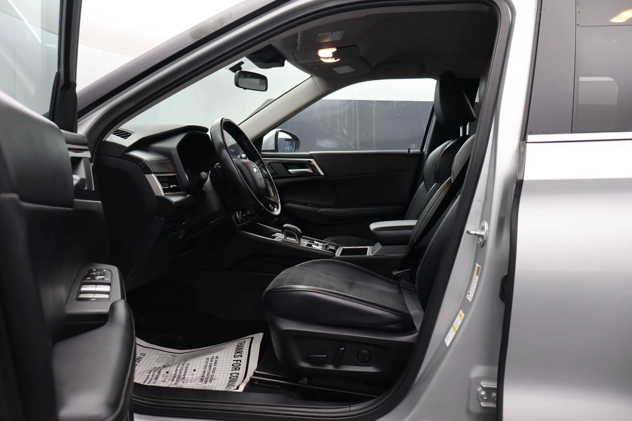 Used 2024 Mitsubishi Outlander Ralliart AWD/4WD image 11