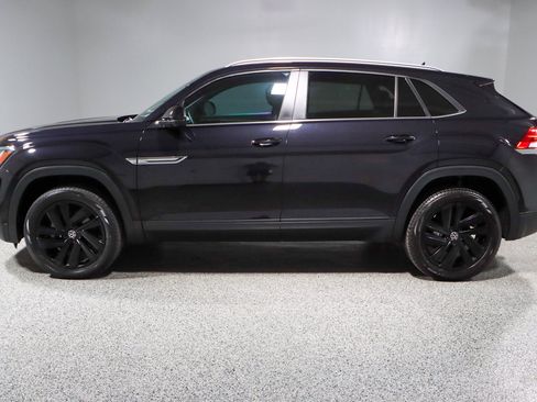 Used 2022 Volkswagen Atlas Cross Sport SE AWD/4WD image 10