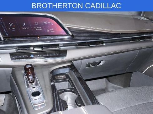 Used 2021 Cadillac Escalade Sport w/ Heavy-Duty Trailer Package AWD/4WD image 25