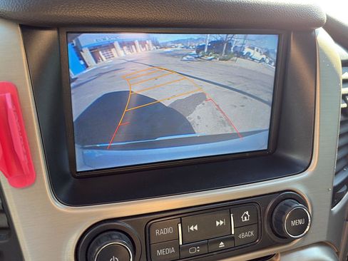 Used 2015 GMC Yukon Denali w/ Premium Package image 24