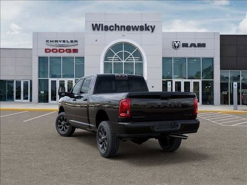 New 2026 RAM 2500 Laramie AWD/4WD image 3