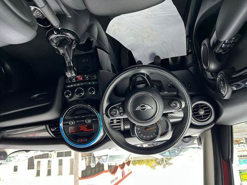 Used 2015 MINI Cooper S image 19