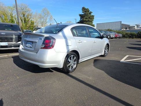 Used 2012 Nissan Sentra 2.0 SR w/ Special Edition Pkg image 6