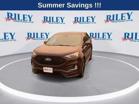 Used 2024 Ford Edge ST-Line w/ Class II Trailer Tow Package AWD/4WD image 6
