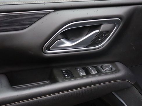 Used 2022 GMC Yukon SLT w/ SLT Premium Package image 26