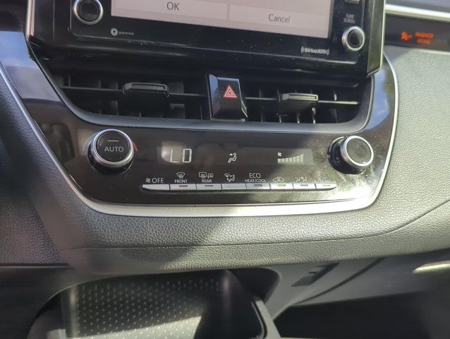 Used 2021 Toyota Corolla LE FWD image 21