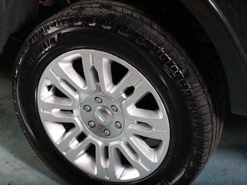 Used 2013 Ford F150 Platinum AWD/4WD image 27