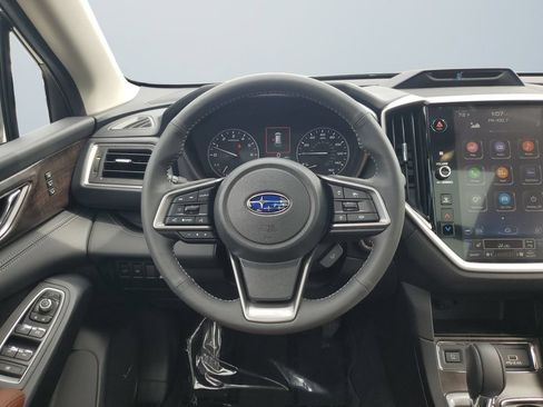 Used 2026 Subaru Ascent Touring AWD/4WD image 12