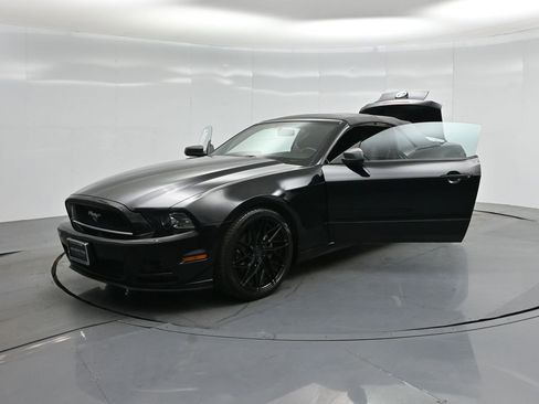 Used 2014 Ford Mustang Convertible w/ Equipment Group 102A image 25