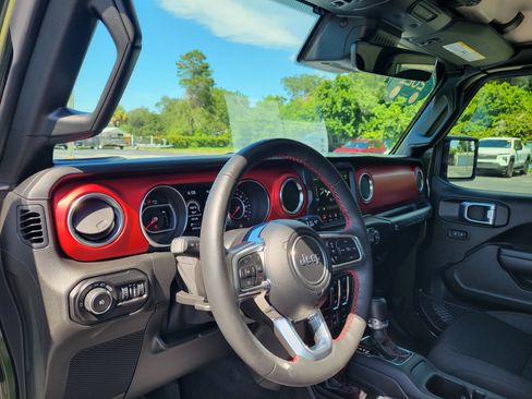 Used 2021 Jeep Wrangler Rubicon AWD/4WD image 22