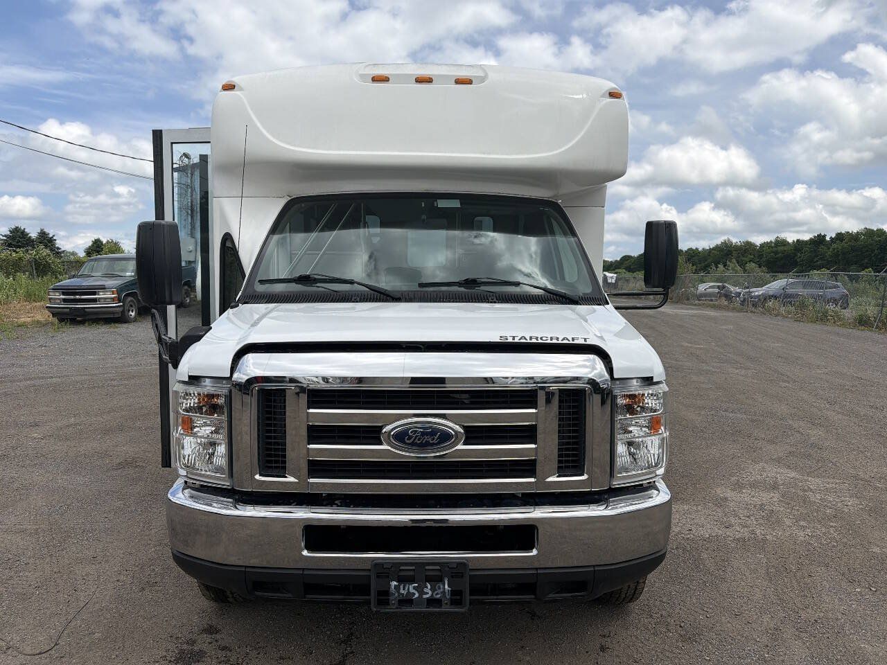 Used 2018 Ford E-350 and Econoline 350 Super Duty w/ Shuttle Bus Prep Package RWD image 4
