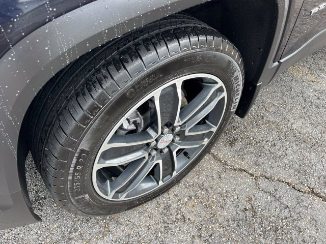 Certified 2021 GMC Acadia SLT w/ Technology Package FWD image 18