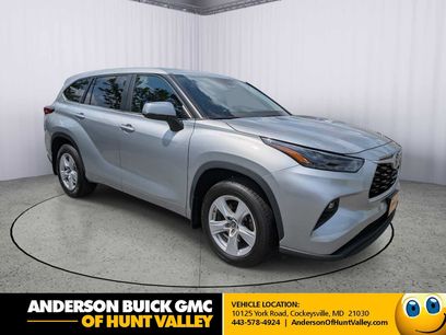 Used 2023 Toyota Highlander LE