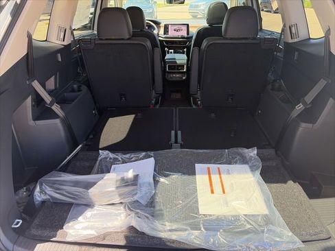 New 2026 Volkswagen Atlas SE AWD/4WD image 11