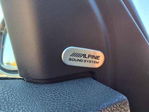 Certified 2023 Chrysler 300 S w/ Comfort Group image 20