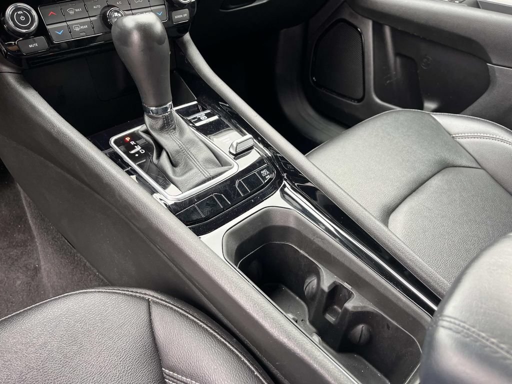 Used 2025 Jeep Compass Limited AWD/4WD image 32