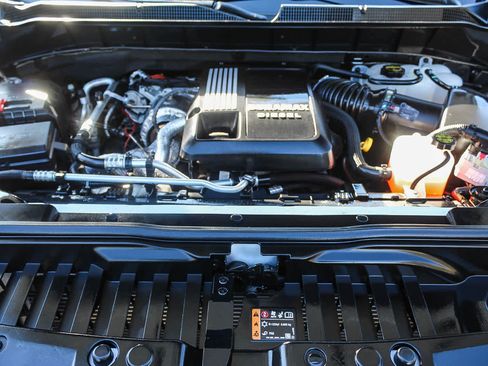 Used 2025 Chevrolet Silverado 1500 LT w/ Protection Package image 21