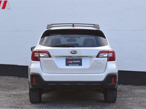 Used 2018 Subaru Outback 3.6R Limited image 4