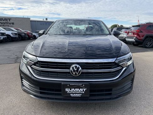 Used 2024 Volkswagen Jetta SE image 25