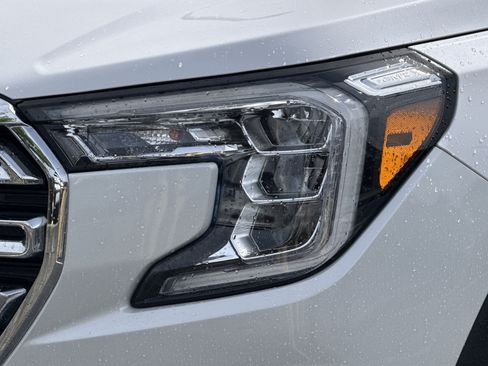 Used 2022 GMC Terrain SLT FWD image 5