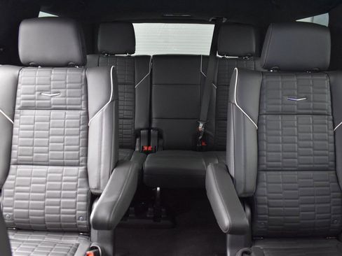 Certified 2025 Cadillac Escalade Sport Platinum image 38