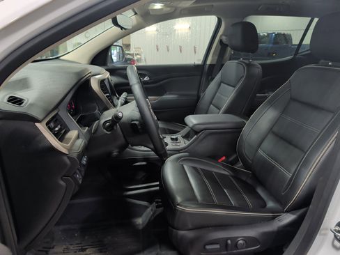 Used 2023 GMC Acadia Denali w/ Denali Technology Package AWD/4WD image 7