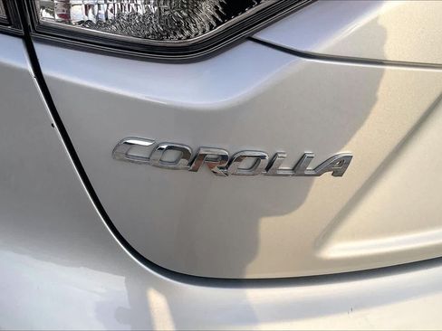 Used 2024 Toyota Corolla LE FWD image 29