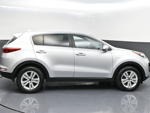 Used 2019 Kia Sportage LX AWD/4WD image 8