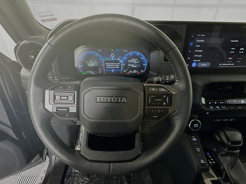 Certified 2025 Toyota Land Cruiser image 15