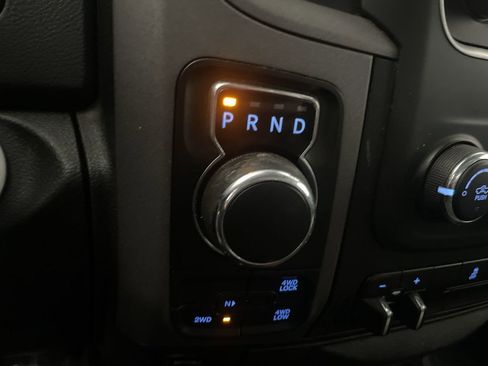 Used 2018 RAM 1500 Tradesman AWD/4WD image 9