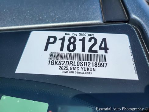 Used 2025 GMC Yukon Denali AWD/4WD image 28