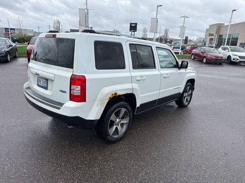 Used 2016 Jeep Patriot High Altitude AWD/4WD image 5