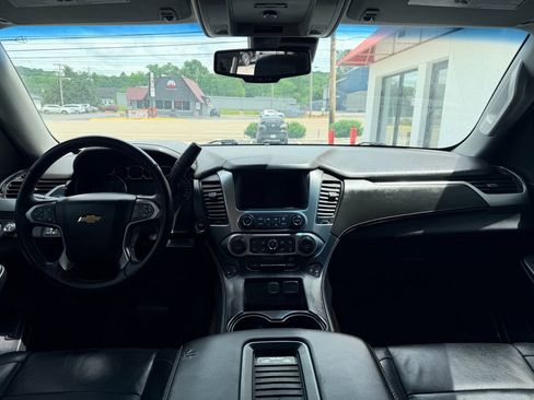Used 2016 Chevrolet Tahoe LT w/ Luxury Package RWD image 21