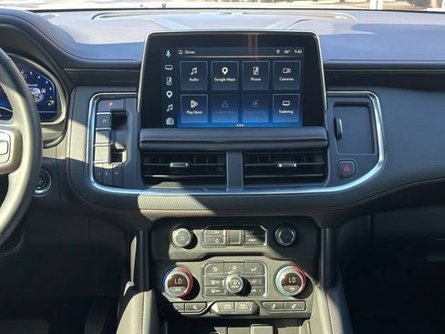 Used 2024 Chevrolet Suburban RST w/ Luxury Package AWD/4WD image 17