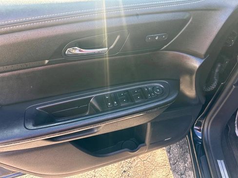 Used 2017 GMC Acadia Limited SLT AWD/4WD image 25