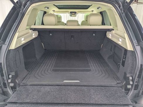 Used 2023 Land Rover Range Rover SE image 27