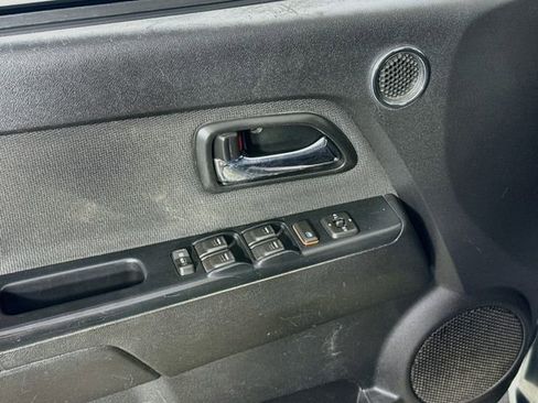 Used 2011 Chevrolet Colorado LT AWD/4WD image 18