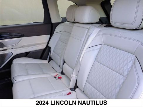 Used 2024 Lincoln Nautilus Black Label w/ Jet Appearance Package (87T) AWD/4WD image 23